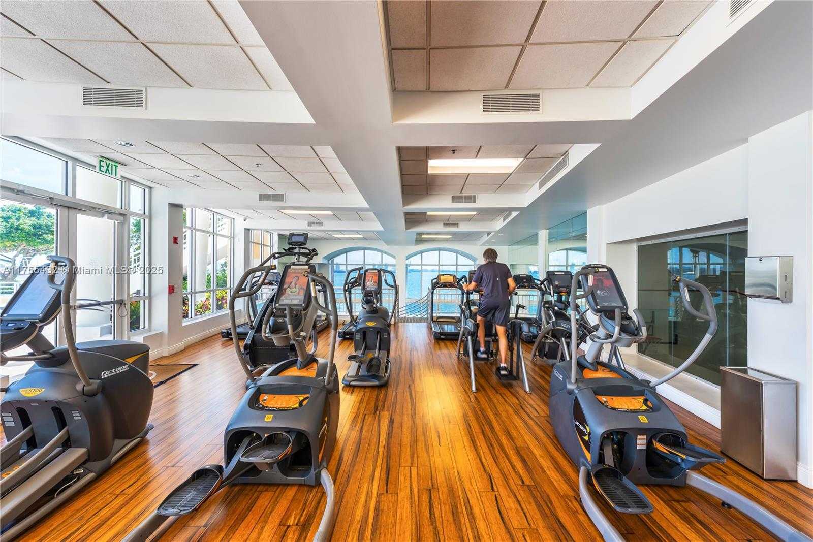 Small Image of 848 BRICKELL KEY DR #2701, Miami Number 60