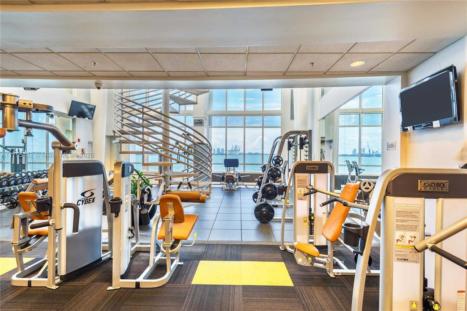 Small Image of 848 BRICKELL KEY DR #2701, Miami Number 64