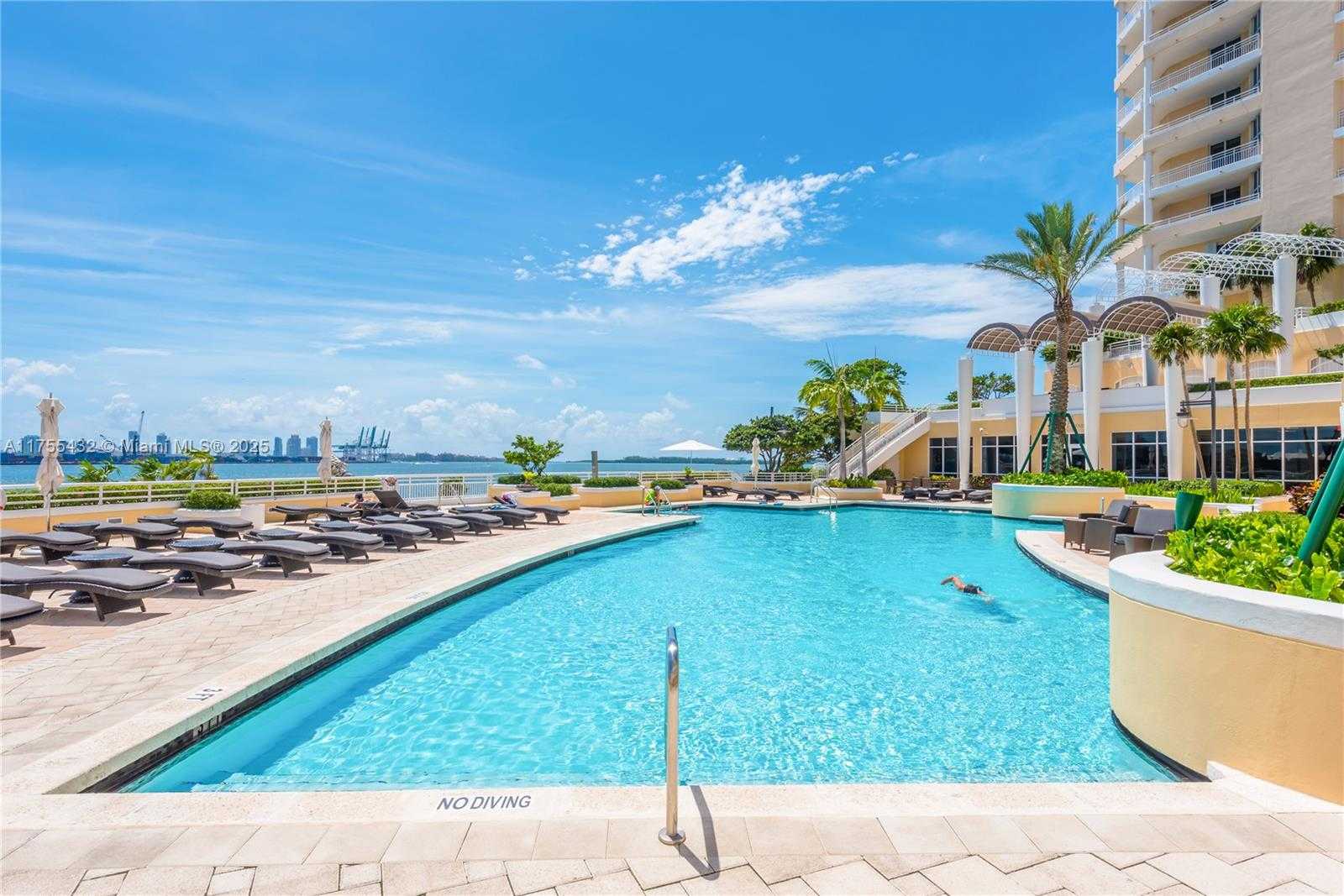 Small Image of 848 BRICKELL KEY DR #2701, Miami Number 70