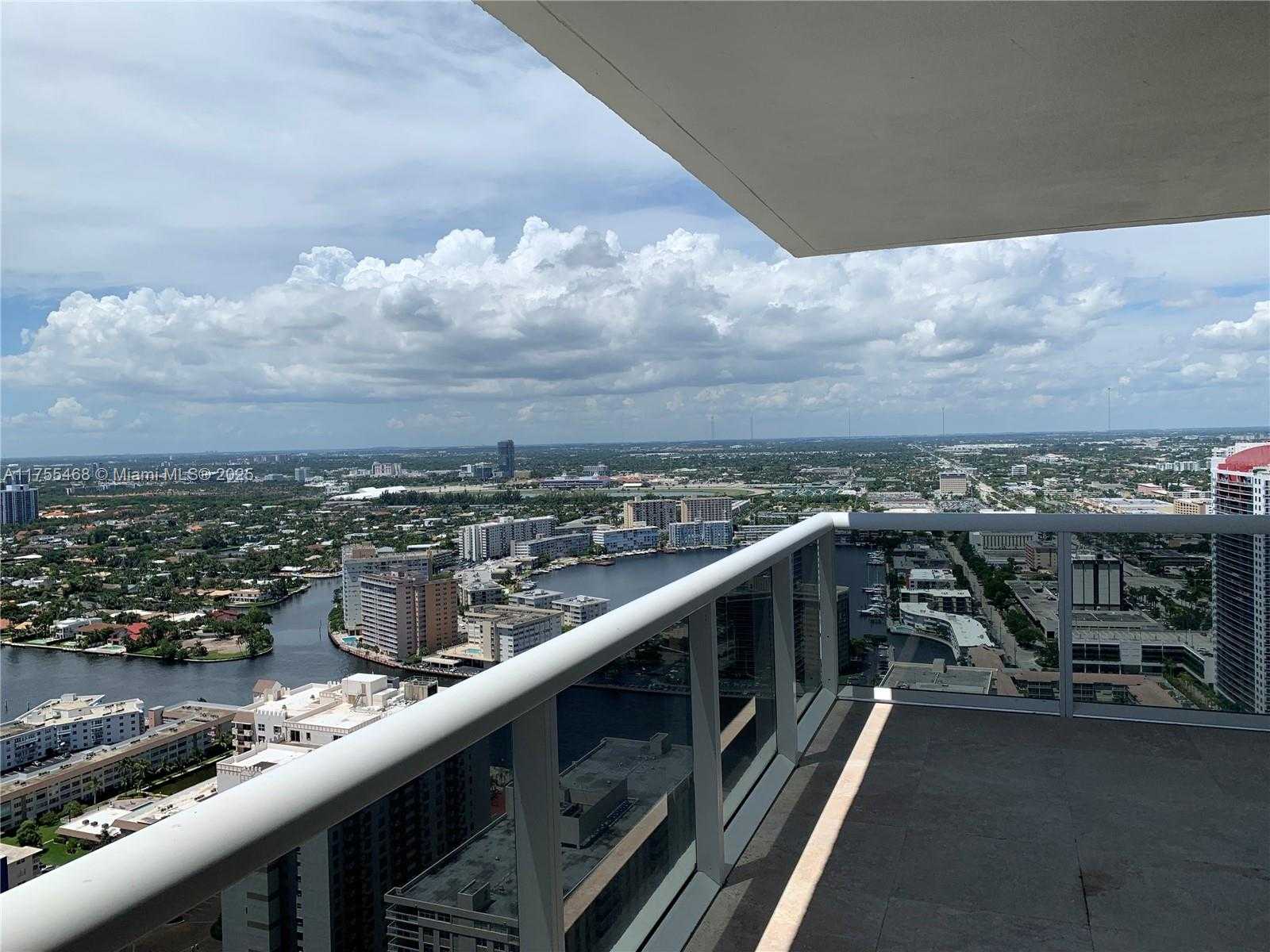 Small Image of 1830 SOUTH OCEAN DR #4006, Hallandale Beach Number 15