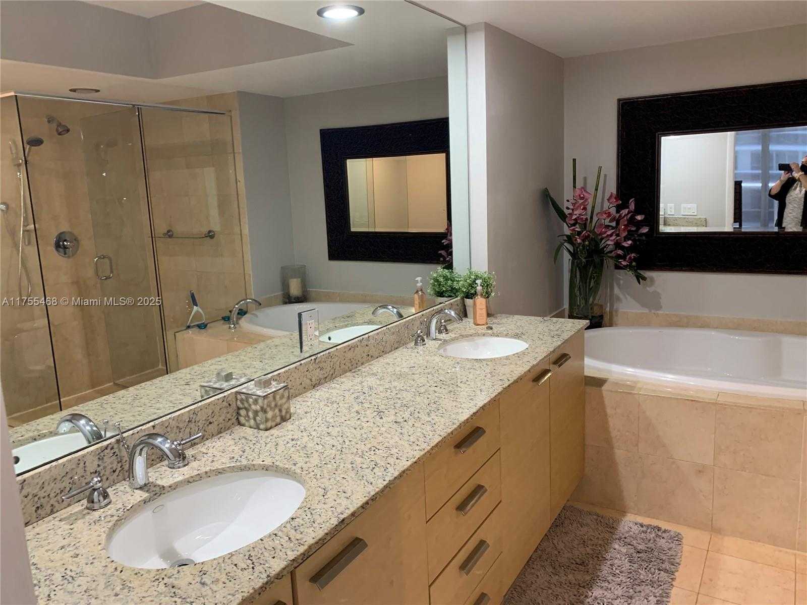 Small Image of 1830 SOUTH OCEAN DR #4006, Hallandale Beach Number 19