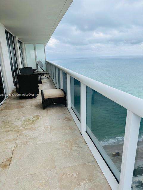 Small Image of 1830 SOUTH OCEAN DR #4006, Hallandale Beach Number 36