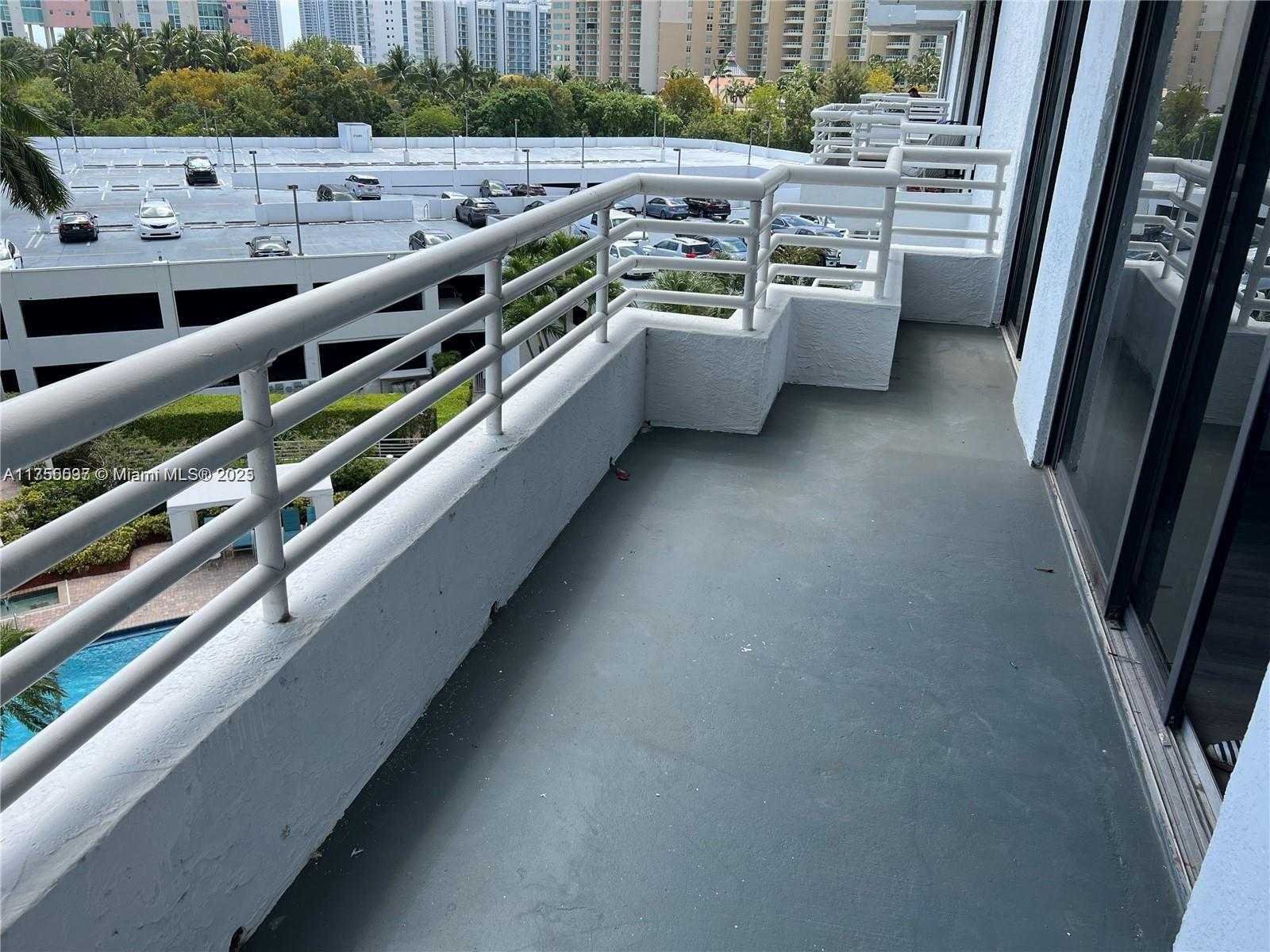 Small Image of 3300 NORTH EAST 192ND ST #616, Aventura Number 18