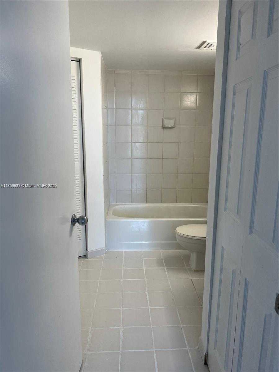 Small Image of 3300 NORTH EAST 192ND ST #616, Aventura Number 23