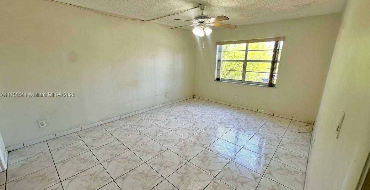 Small Image of 8421 NORTH WEST 8TH ST #202, Miami Number 7