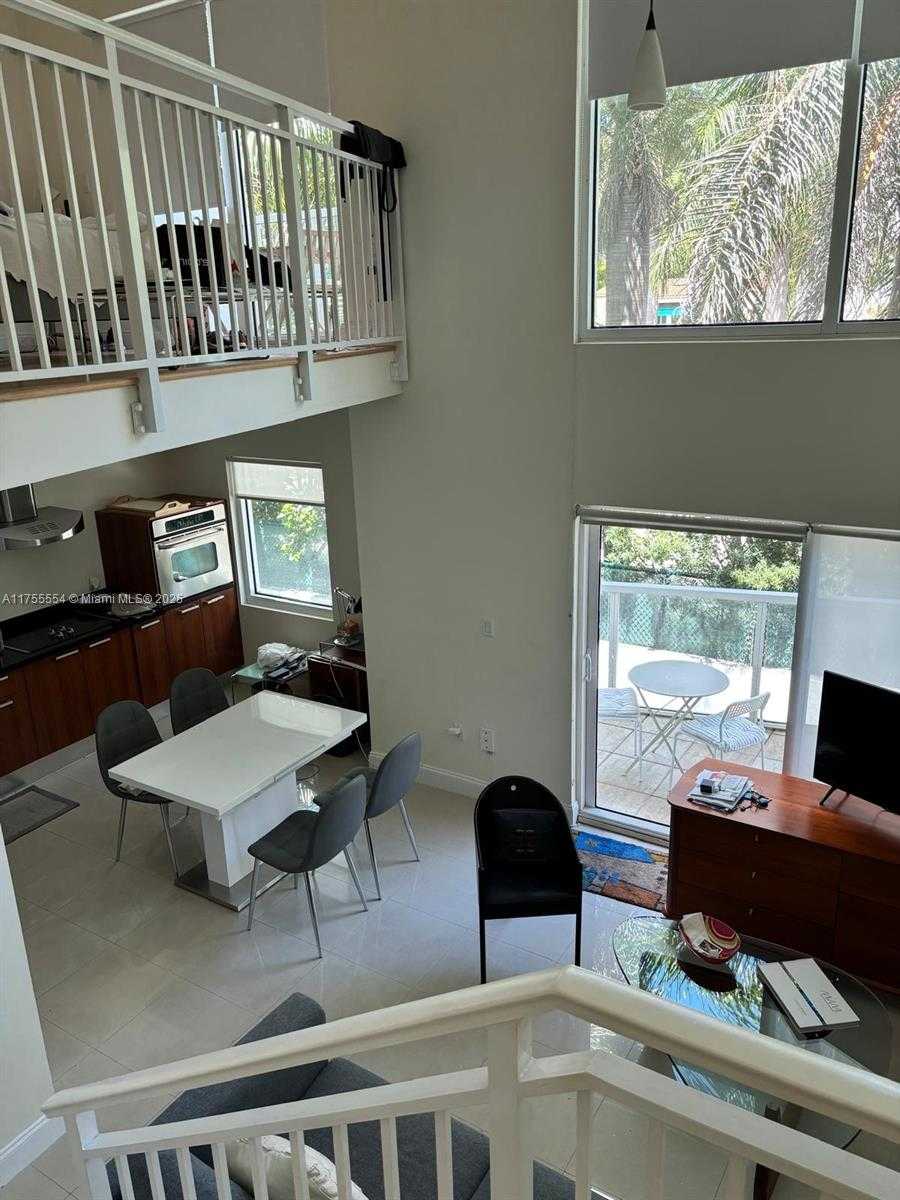 Small Image of 1650 BRICKELL AVE #110, Miami Number 4