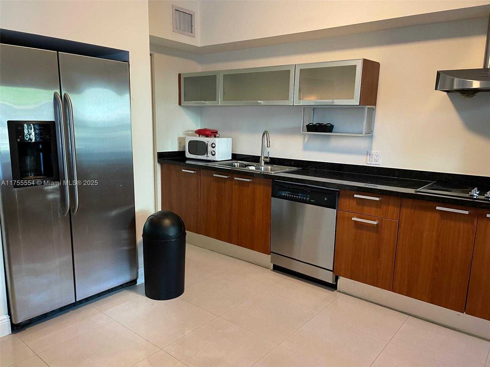 Small Image of 1650 BRICKELL AVE #110, Miami Number 6