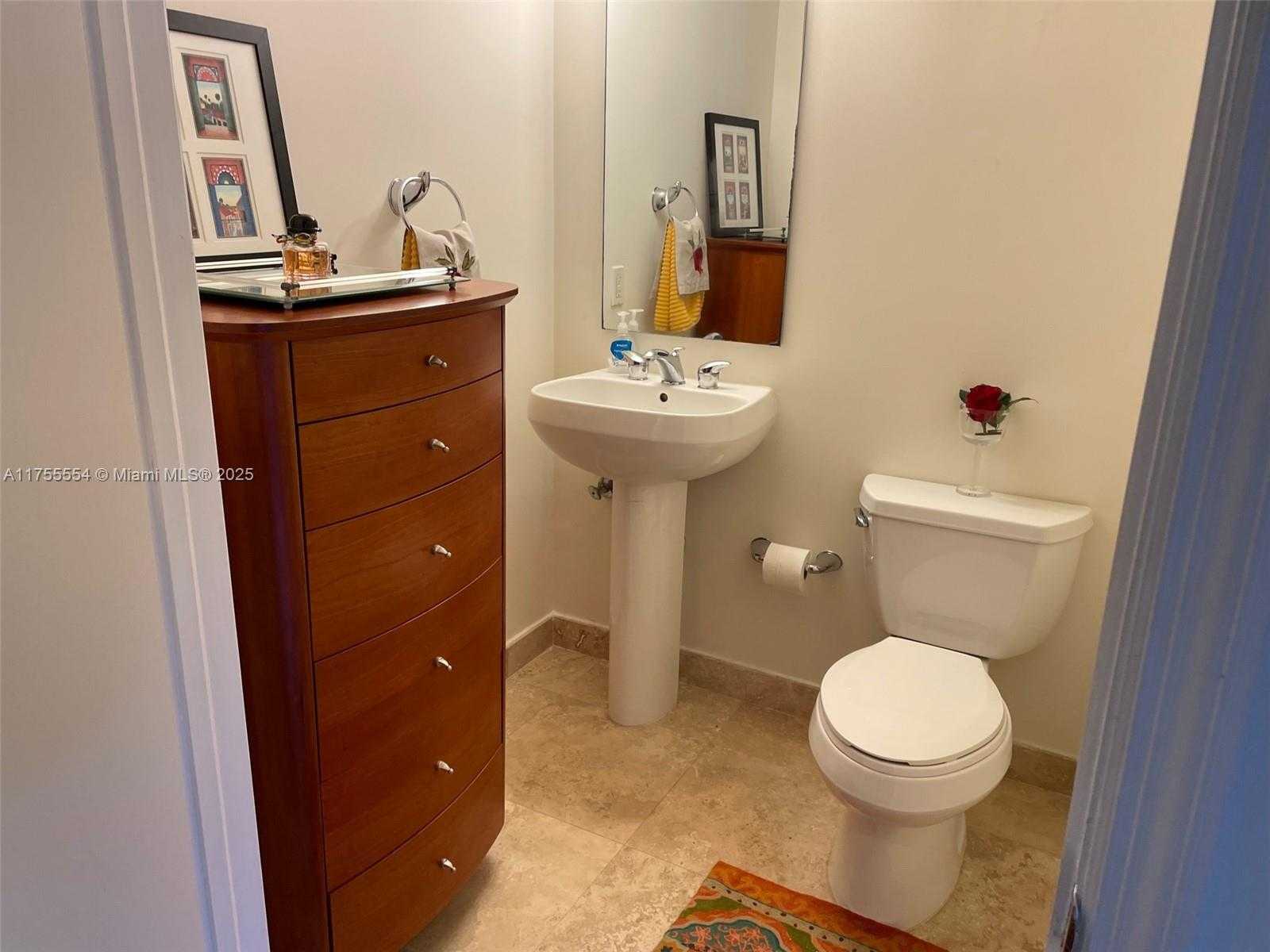 Small Image of 1650 BRICKELL AVE #110, Miami Number 8