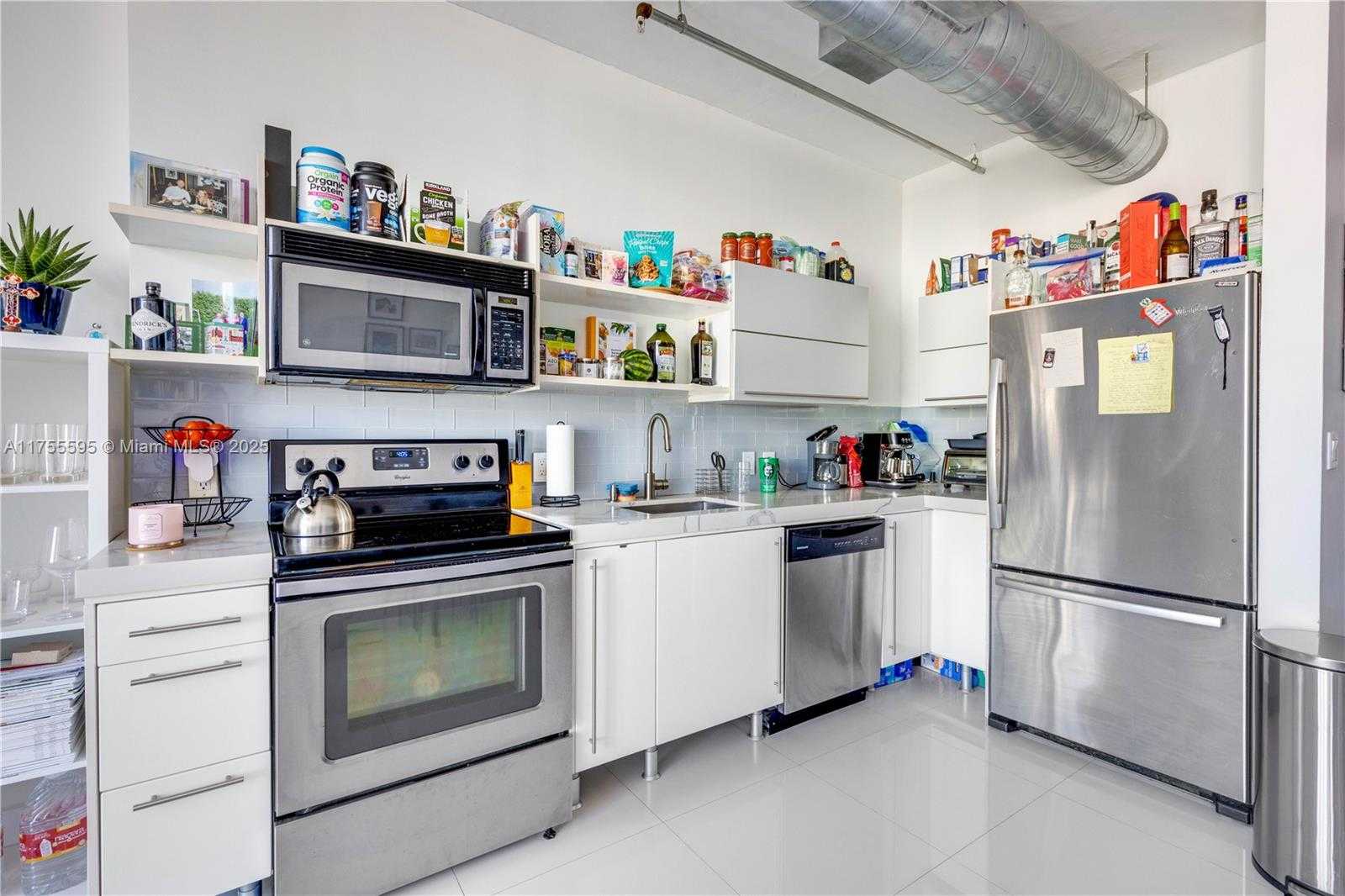 Small Image of 690 SOUTH WEST 1ST CT #2308, Miami Number 11
