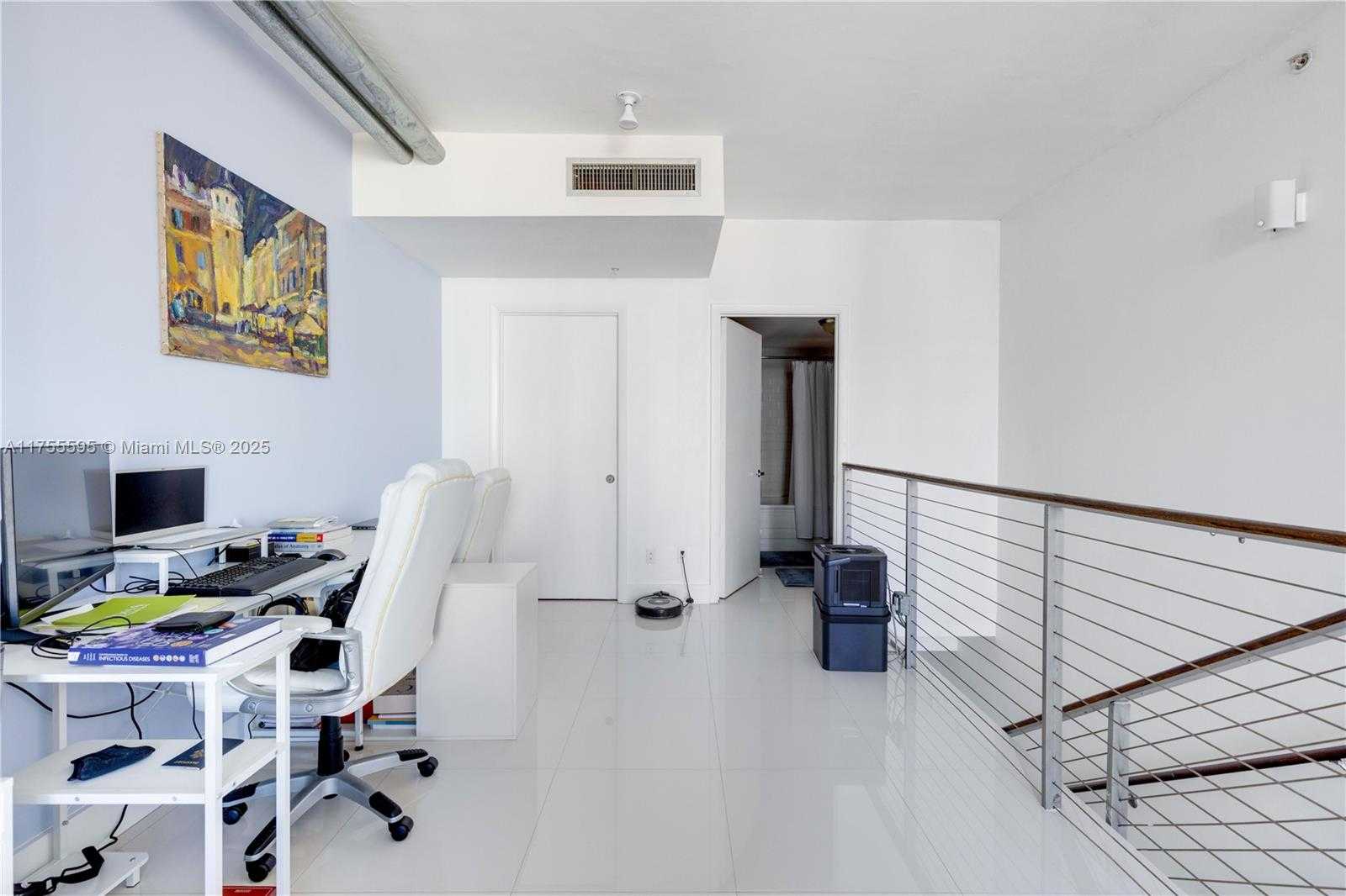 Small Image of 690 SOUTH WEST 1ST CT #2308, Miami Number 17