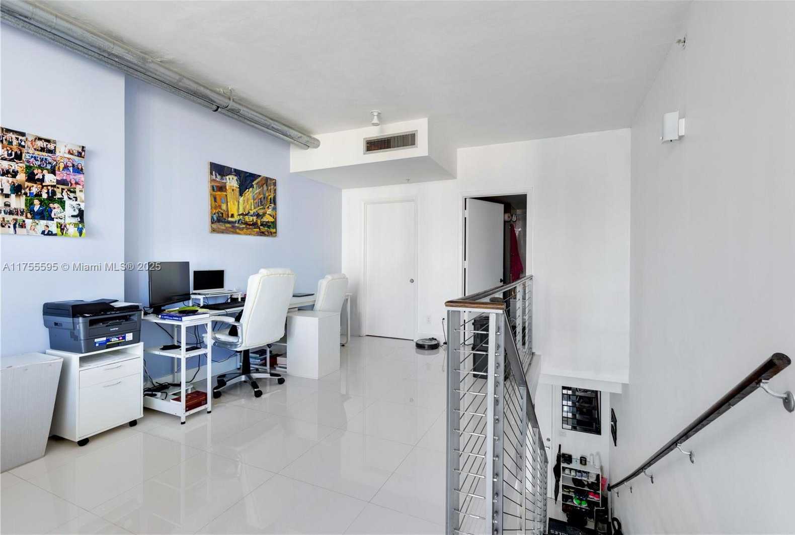 Small Image of 690 SOUTH WEST 1ST CT #2308, Miami Number 18