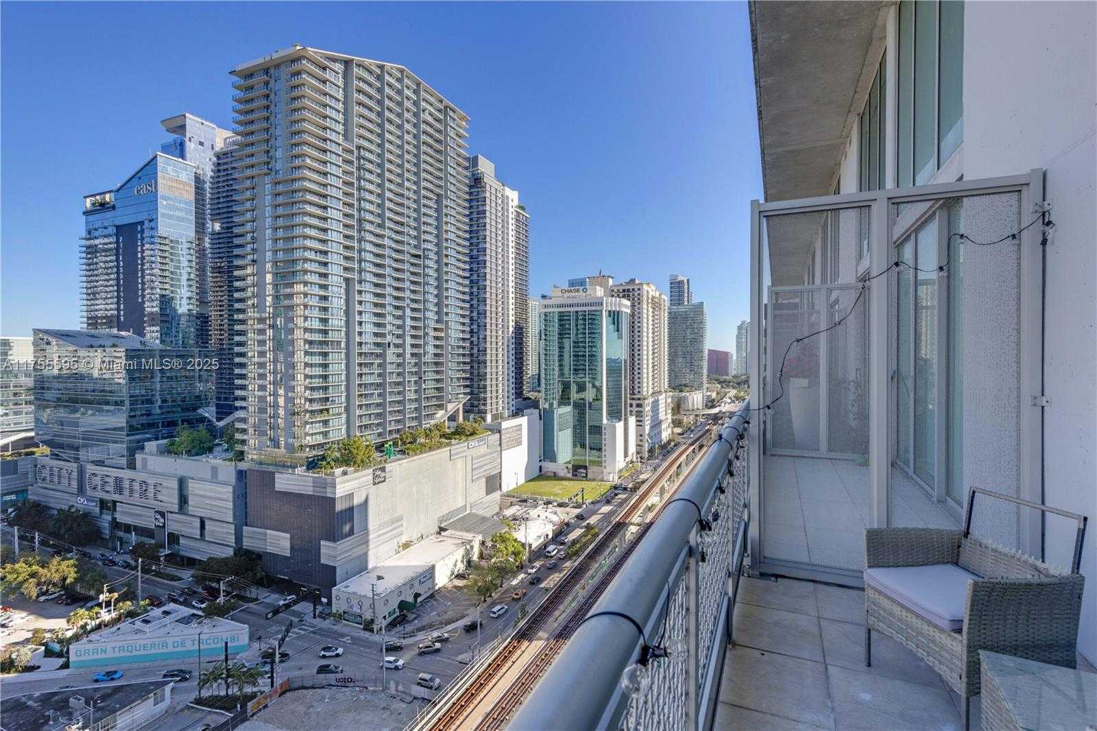Small Image of 690 SOUTH WEST 1ST CT #2308, Miami Number 23