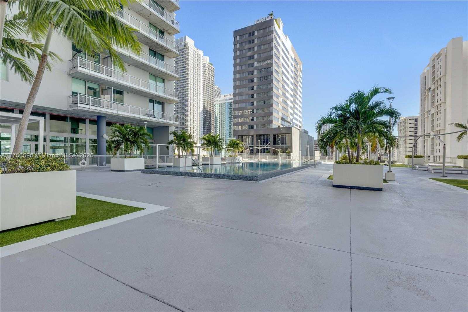 Small Image of 690 SOUTH WEST 1ST CT #2308, Miami Number 27