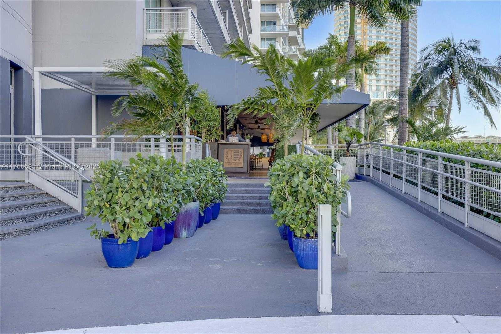 Small Image of 690 SOUTH WEST 1ST CT #2308, Miami Number 30