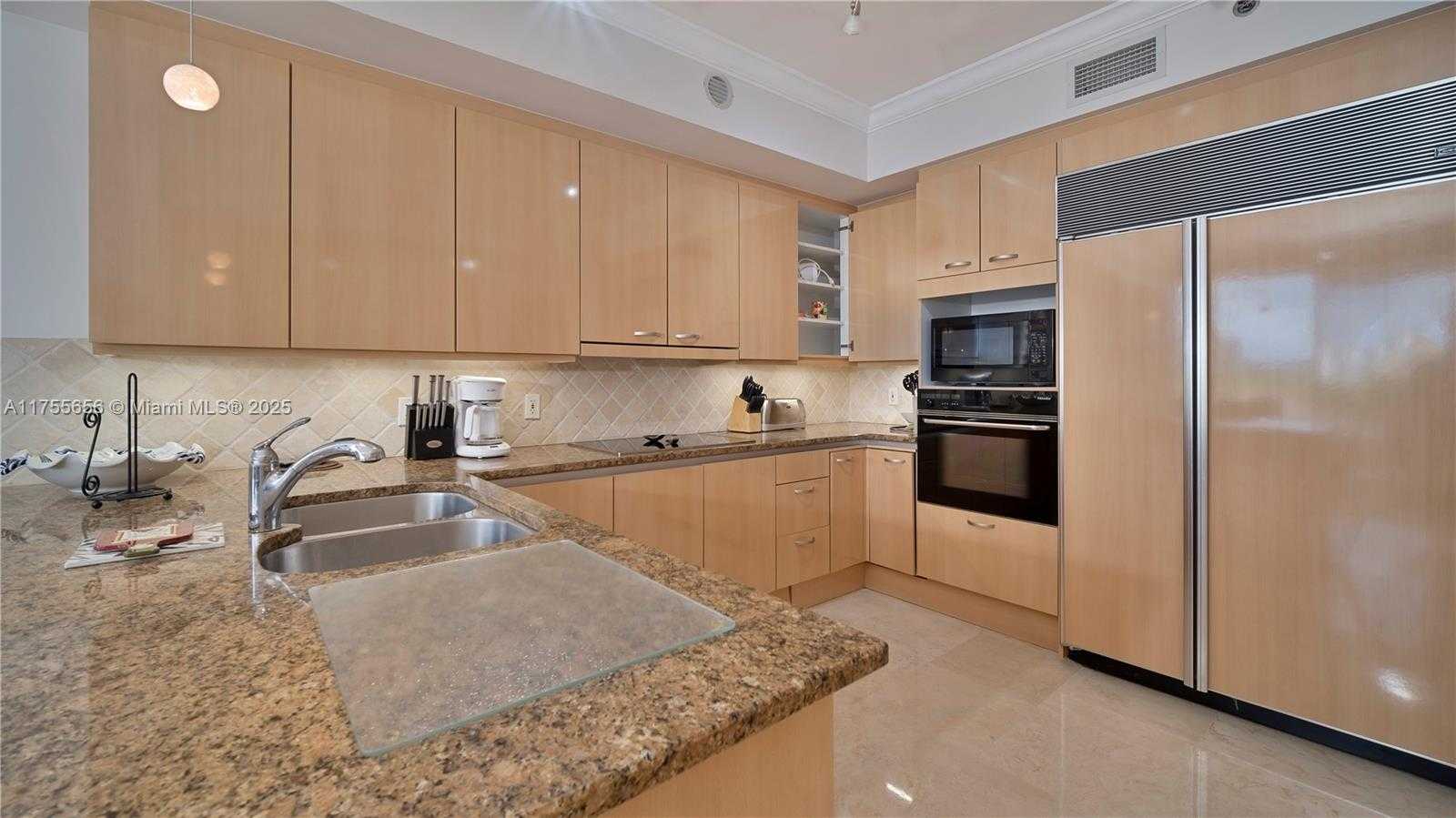 Small Image of 791 CRANDON BLVD #404, Key Biscayne Number 17