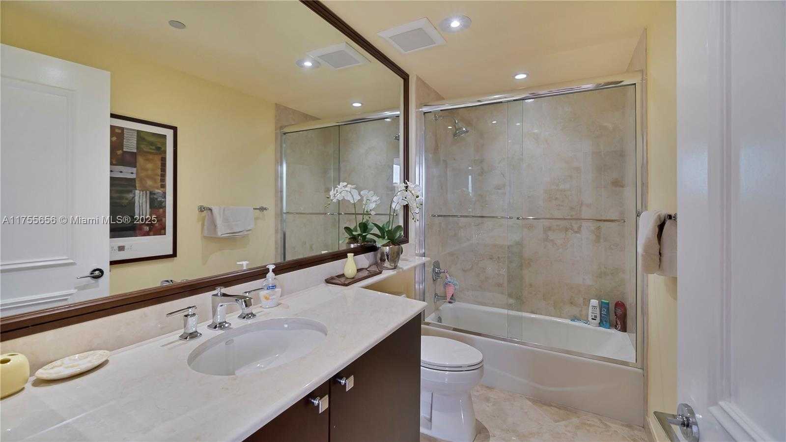 Small Image of 791 CRANDON BLVD #404, Key Biscayne Number 25