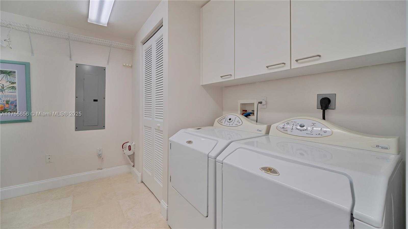 Small Image of 791 CRANDON BLVD #404, Key Biscayne Number 28