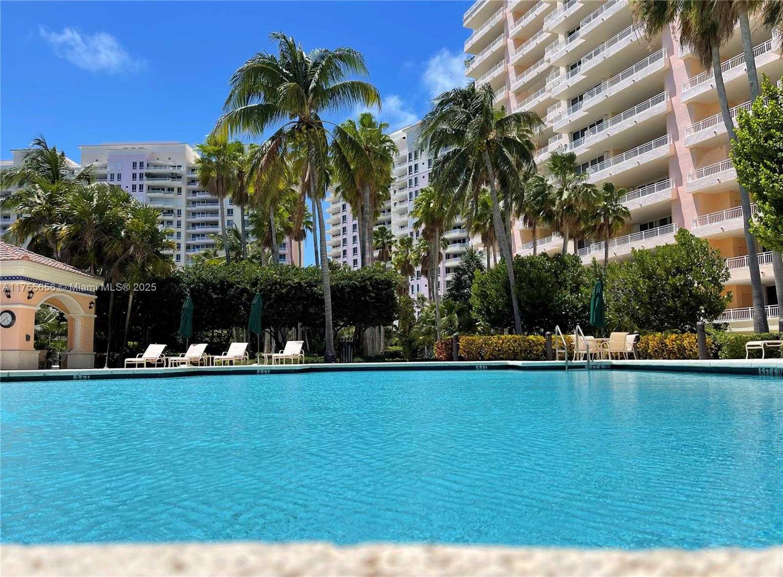 Small Image of 791 CRANDON BLVD #404, Key Biscayne Number 31