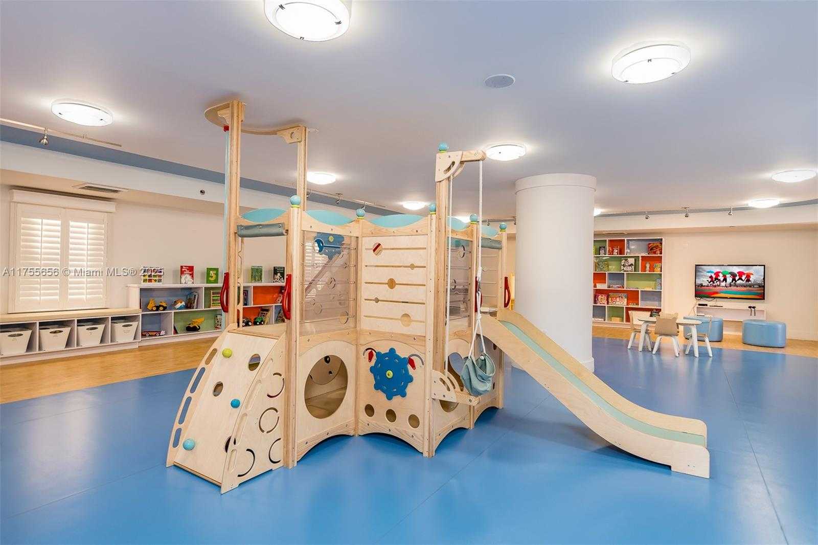 Small Image of 791 CRANDON BLVD #404, Key Biscayne Number 38