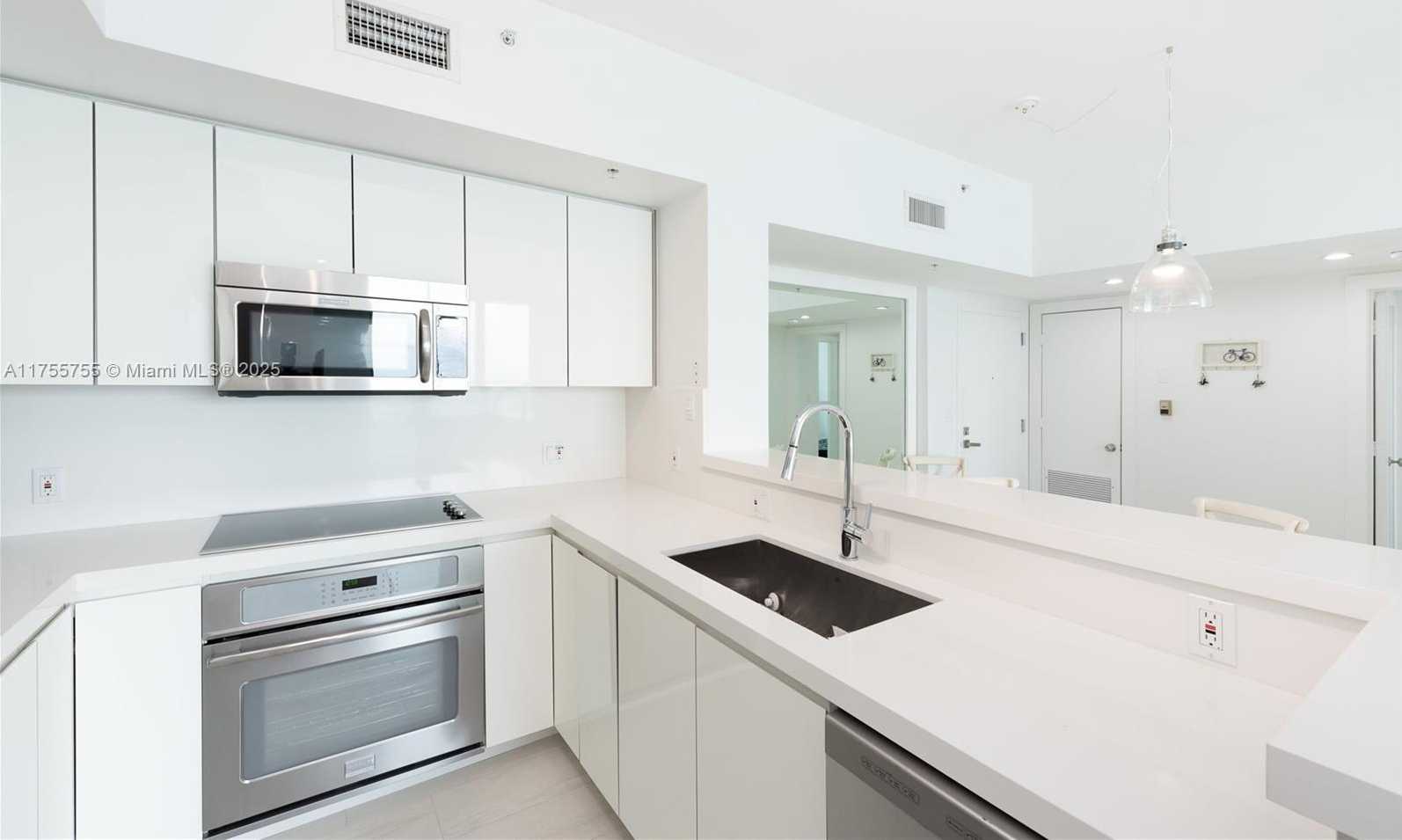 Small Image of 90 ALTON RD #3104, Miami Beach Number 10