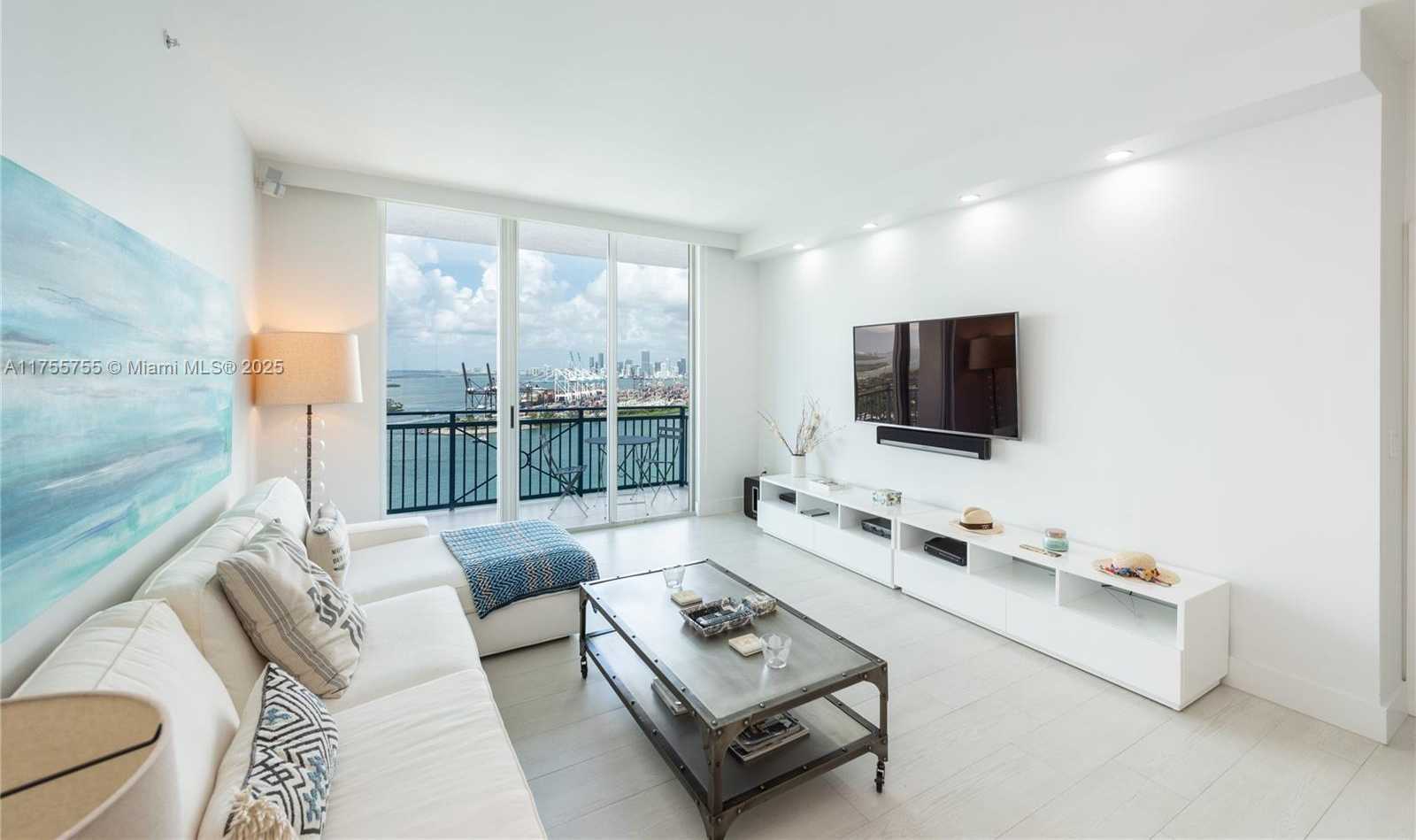 Small Image of 90 ALTON RD #3104, Miami Beach Number 5