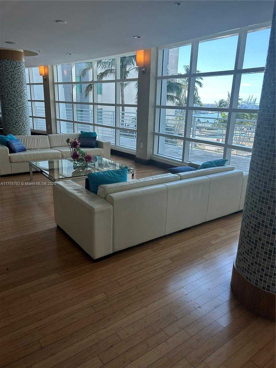 Small Image of 244 BISCAYNE BLVD #246, Miami Number 10