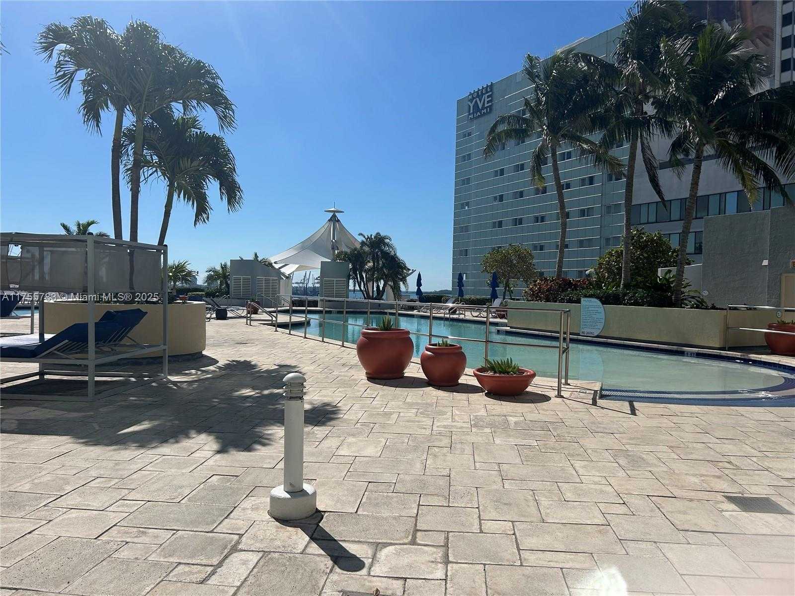 Small Image of 244 BISCAYNE BLVD #246, Miami Number 12