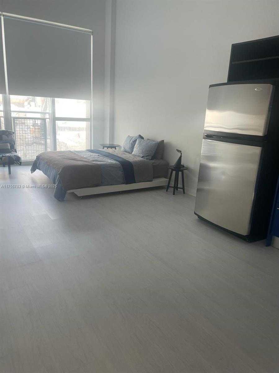 Small Image of 244 BISCAYNE BLVD #246, Miami Number 4