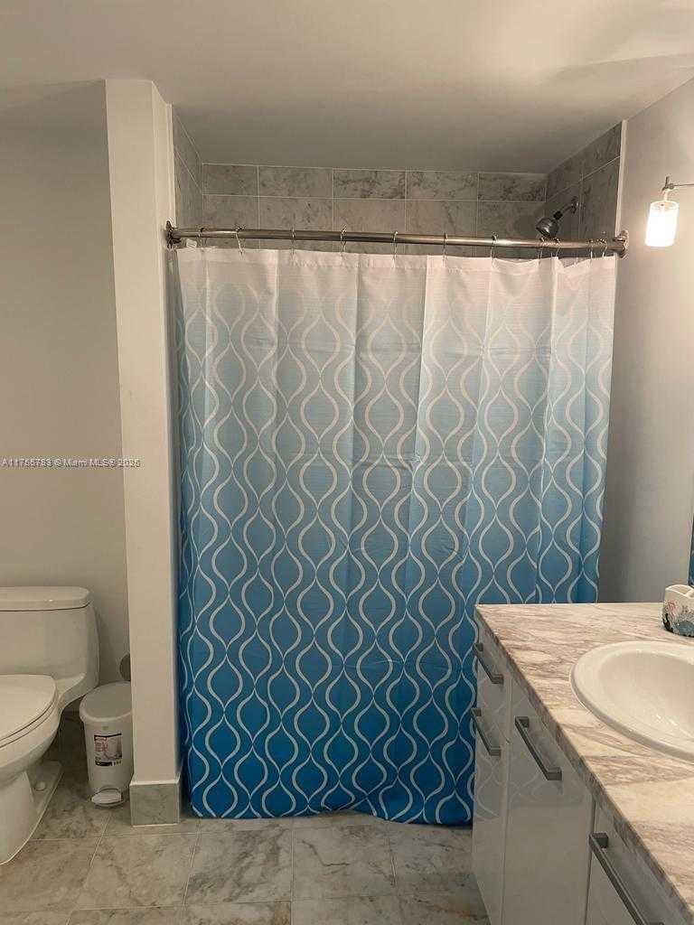 Small Image of 244 BISCAYNE BLVD #246, Miami Number 7