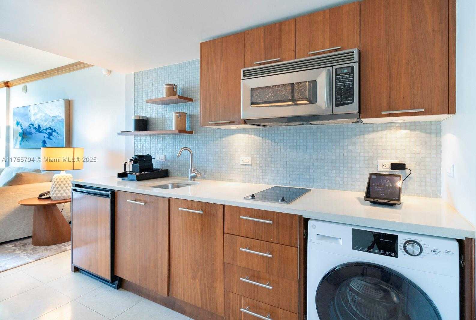 Small Image of 6801 COLLINS AVE #414, Miami Beach Number 11