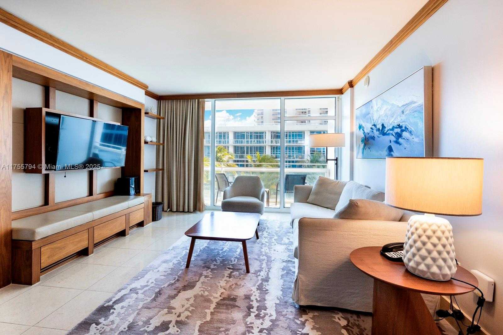 Small Image of 6801 COLLINS AVE #414, Miami Beach Number 3