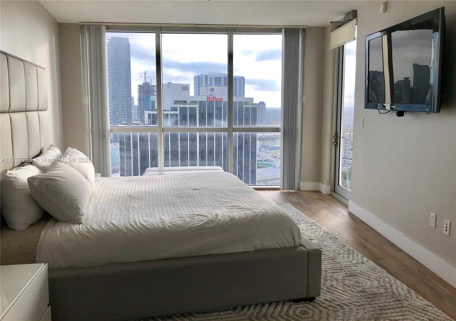 Small Image of 1750 NORTH BAYSHORE DR #3014, Miami Number 12