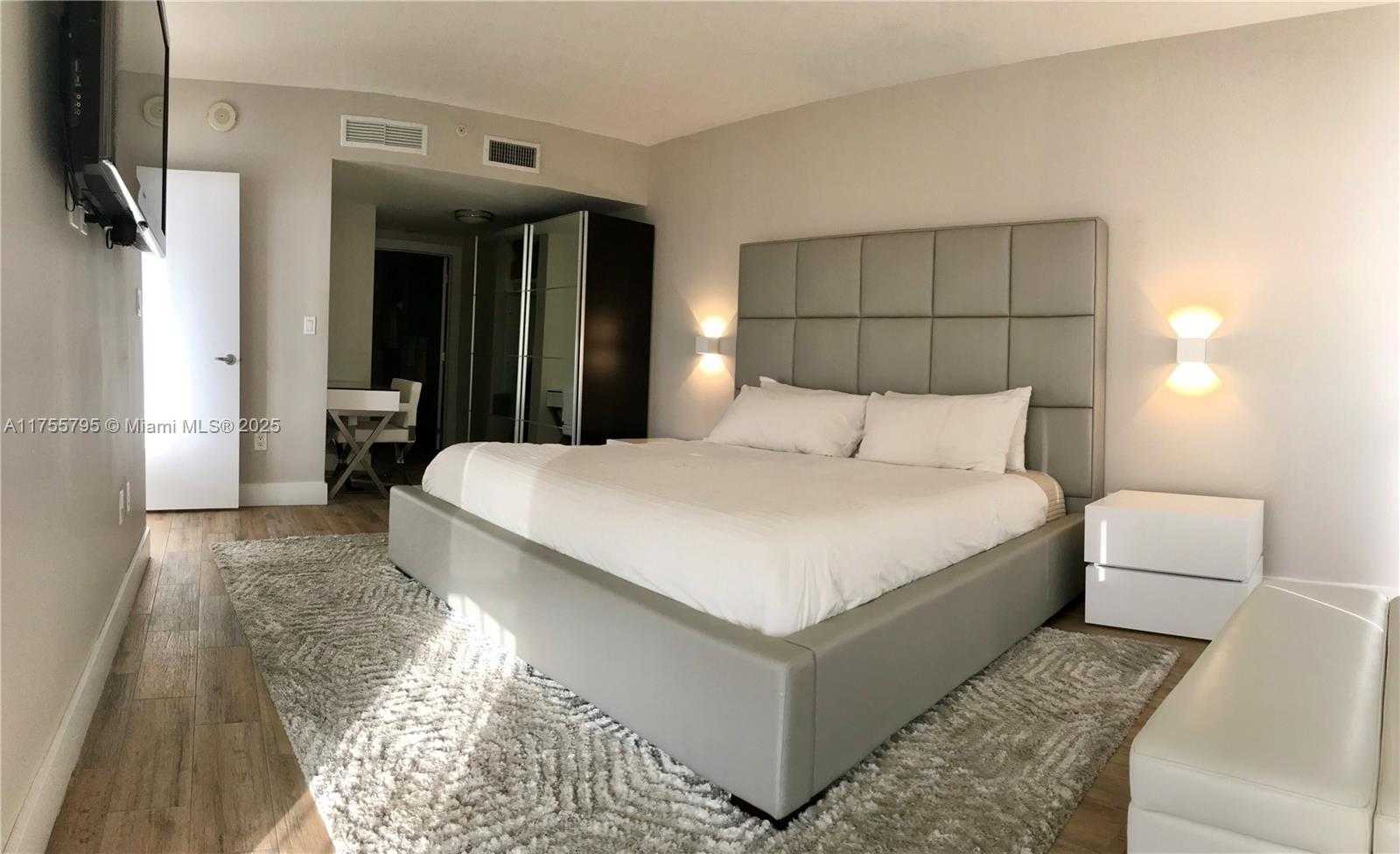 Small Image of 1750 NORTH BAYSHORE DR #3014, Miami Number 15