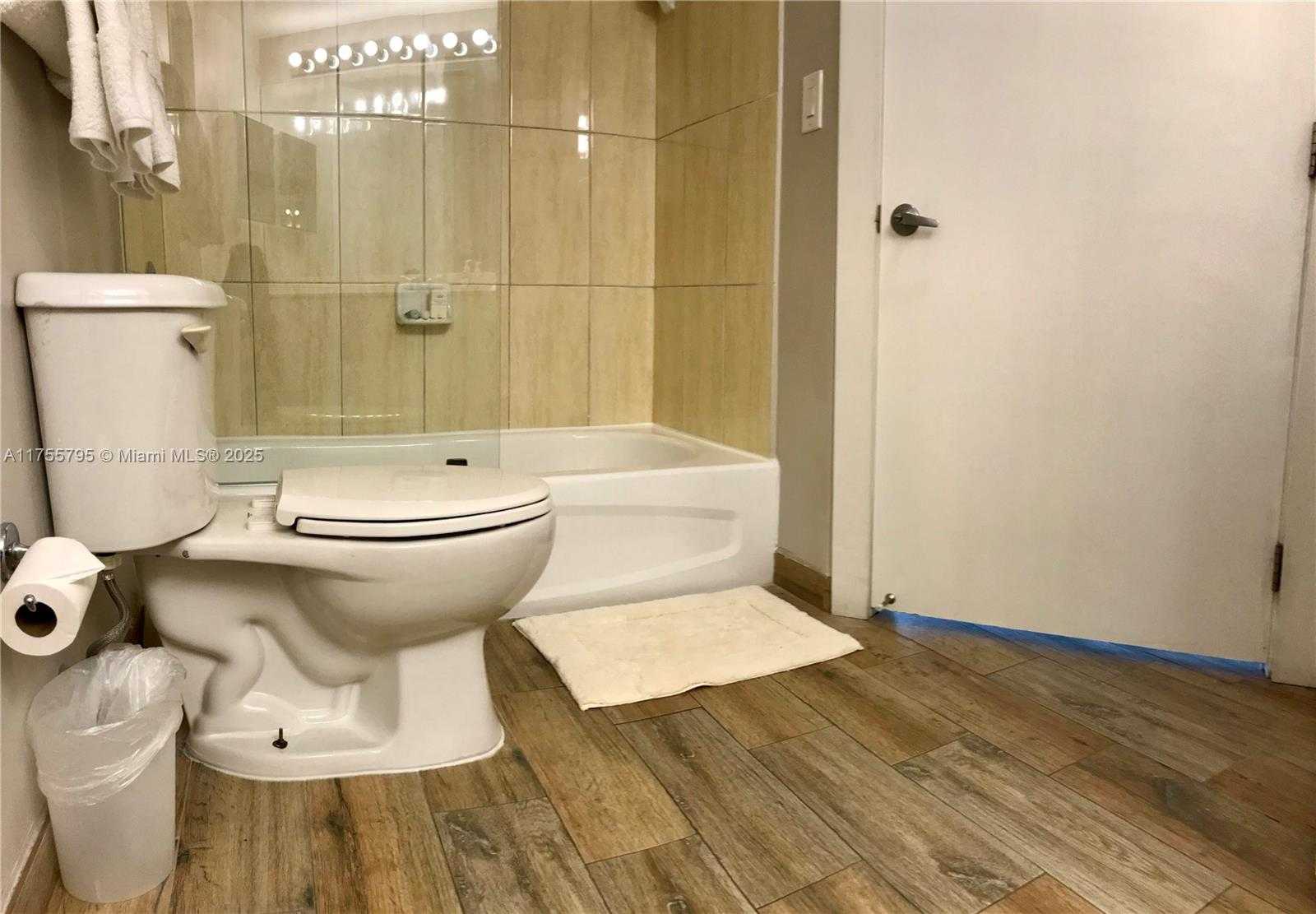 Small Image of 1750 NORTH BAYSHORE DR #3014, Miami Number 23