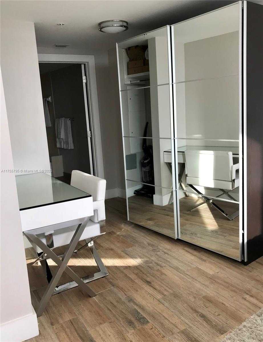 Small Image of 1750 NORTH BAYSHORE DR #3014, Miami Number 26