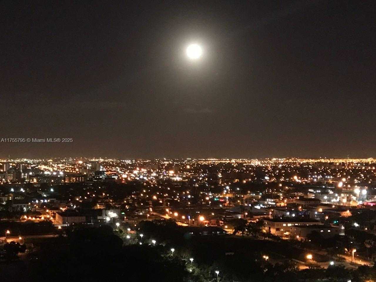 Small Image of 1750 NORTH BAYSHORE DR #3014, Miami Number 27