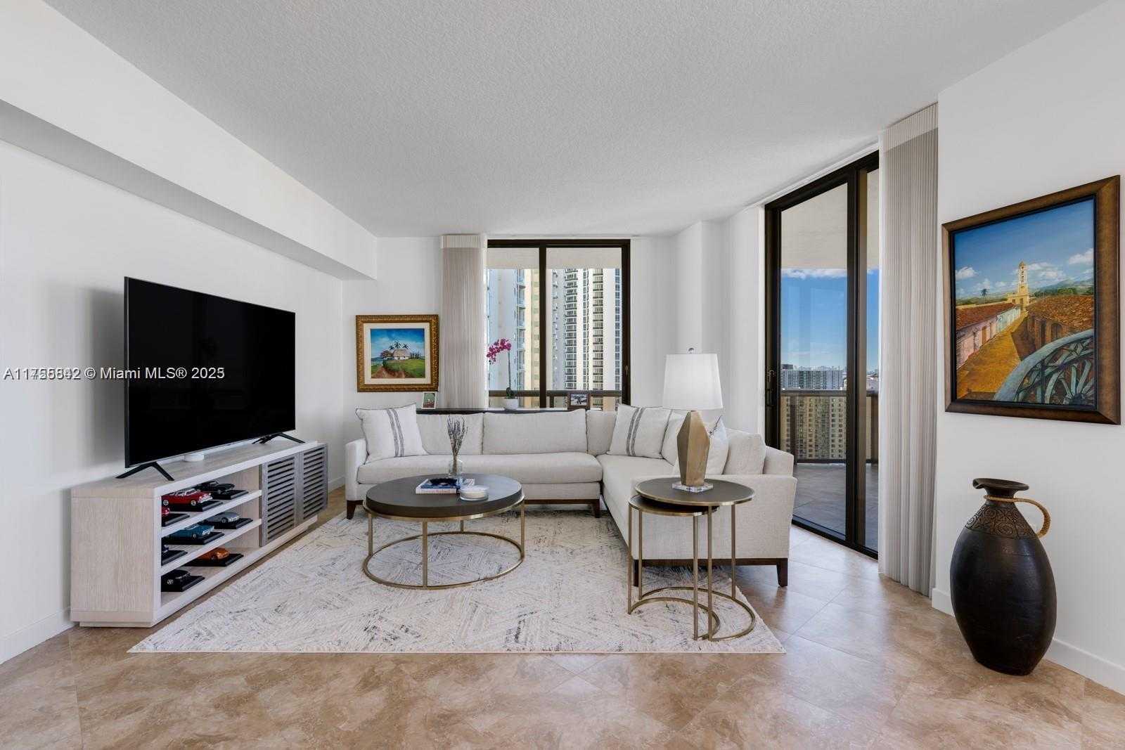 Small Image of 16275 #2004, Sunny Isles Beach Number 2