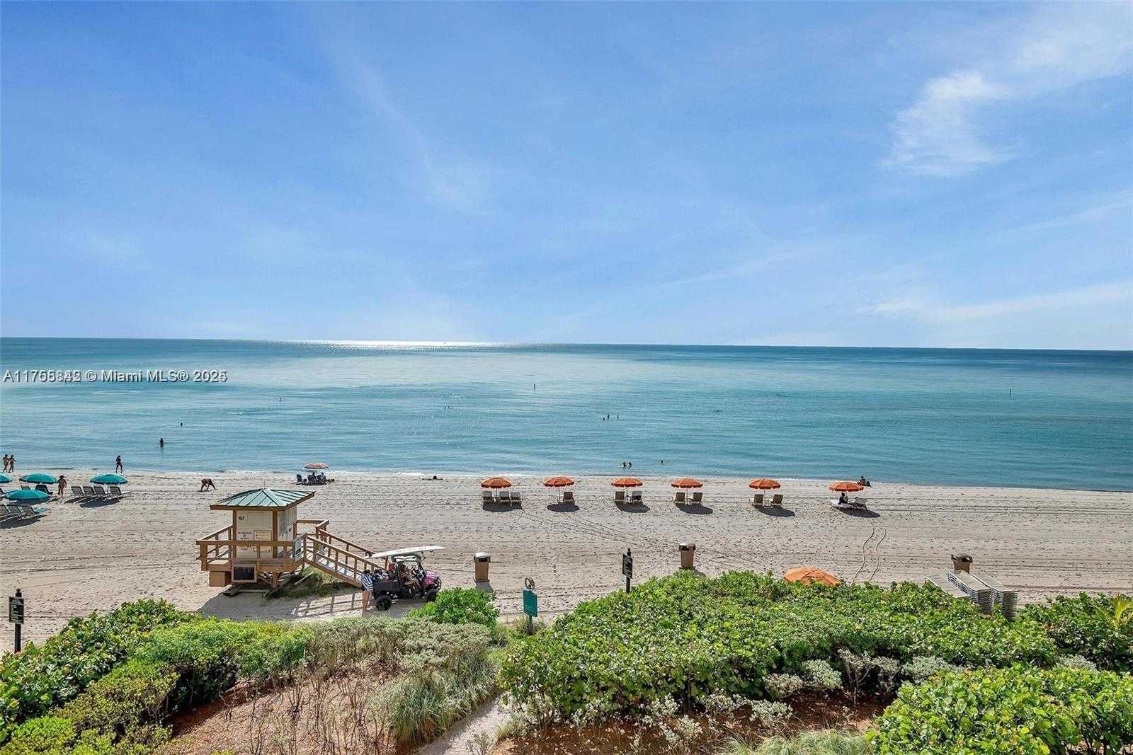 Small Image of 16275 #2004, Sunny Isles Beach Number 24
