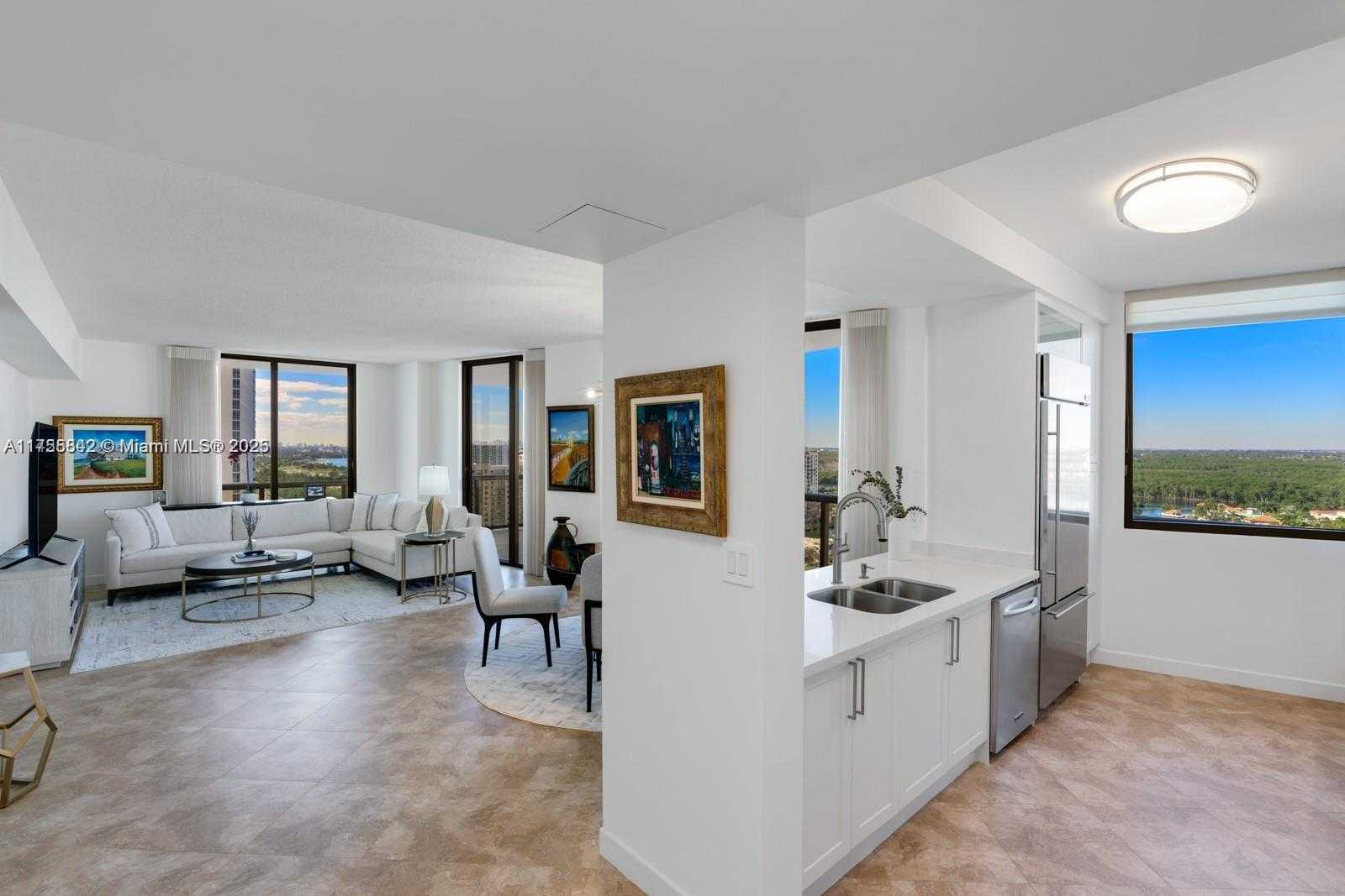 Small Image of 16275 #2004, Sunny Isles Beach Number 7