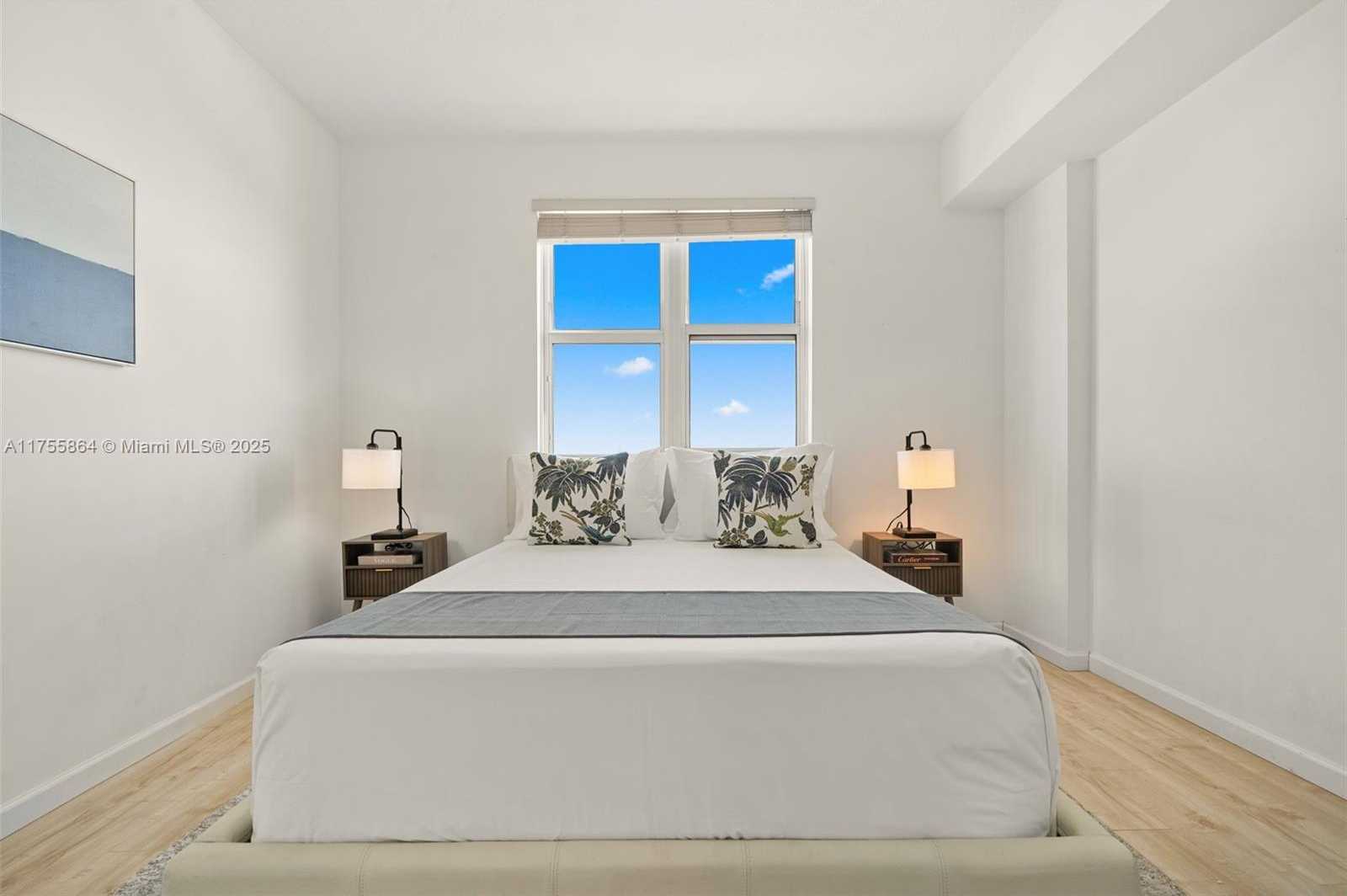 Small Image of 7910 HARBOR ISLAND DR #1102, North Bay Village Number 17