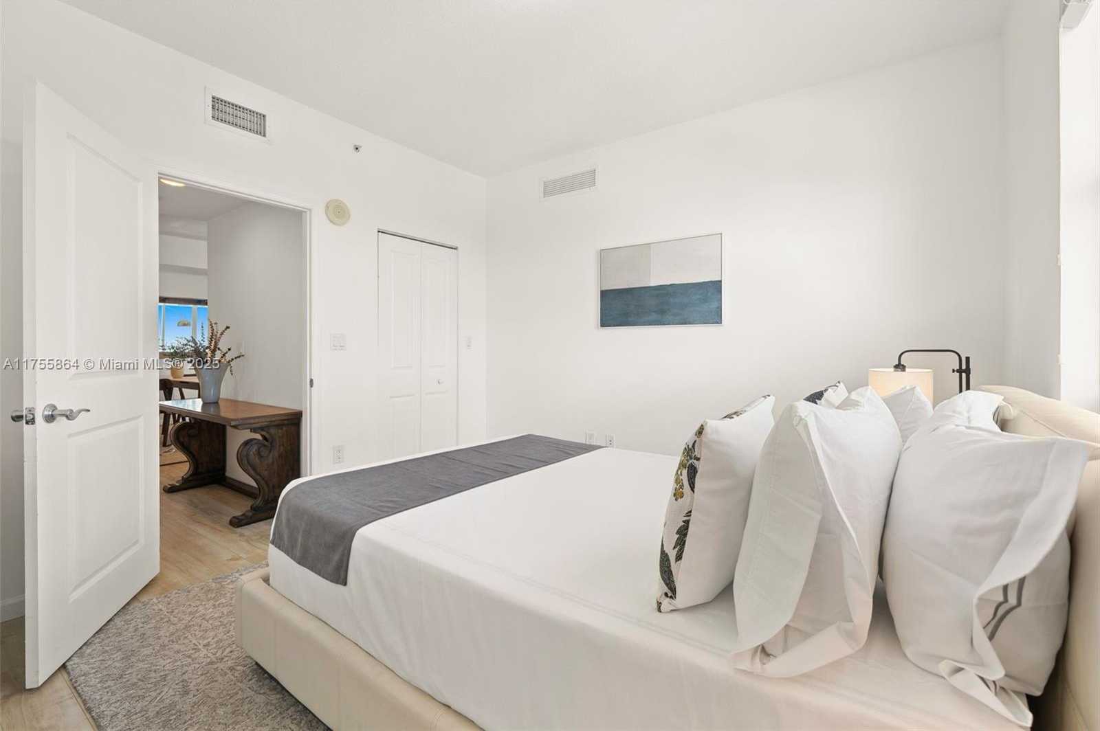 Small Image of 7910 HARBOR ISLAND DR #1102, North Bay Village Number 18