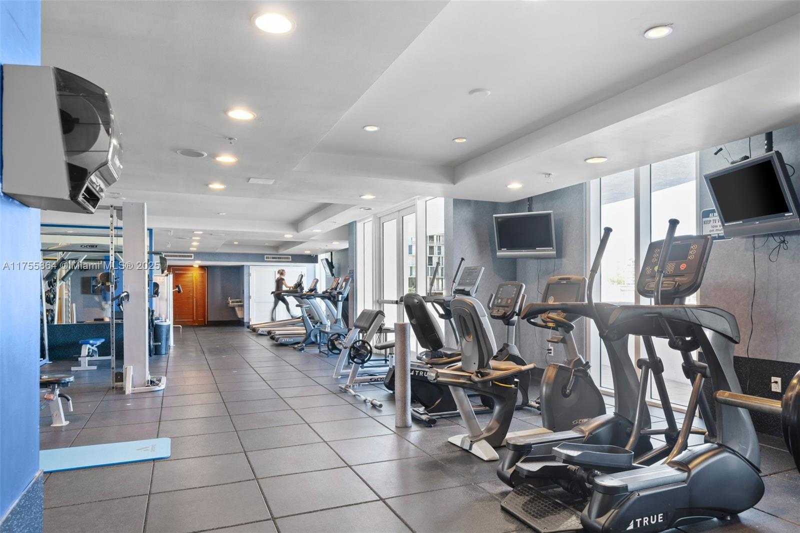 Small Image of 7910 HARBOR ISLAND DR #1102, North Bay Village Number 30