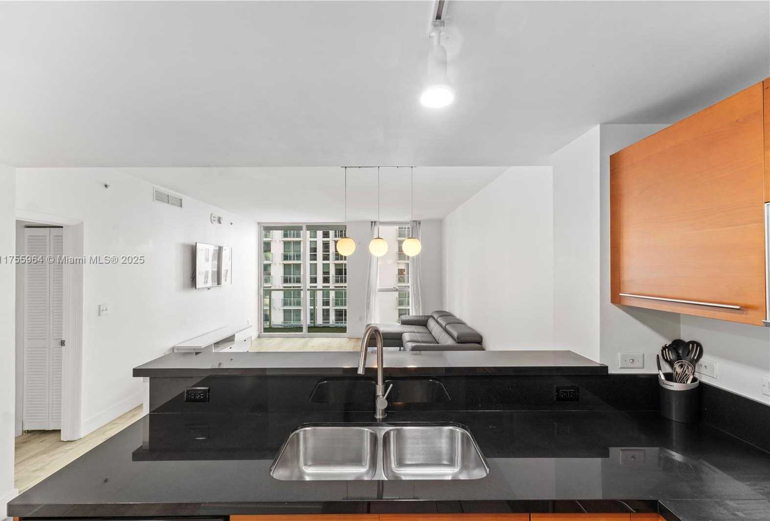 Small Image of 253 NORTH EAST 2ND ST #2104, Miami Number 16