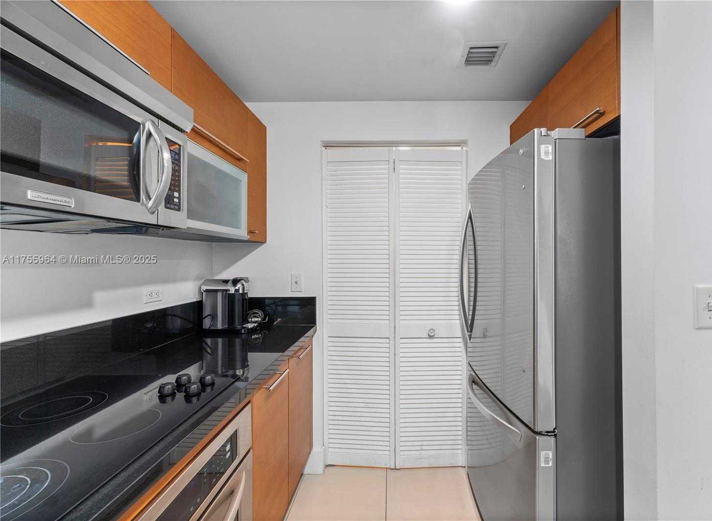 Small Image of 253 NORTH EAST 2ND ST #2104, Miami Number 18