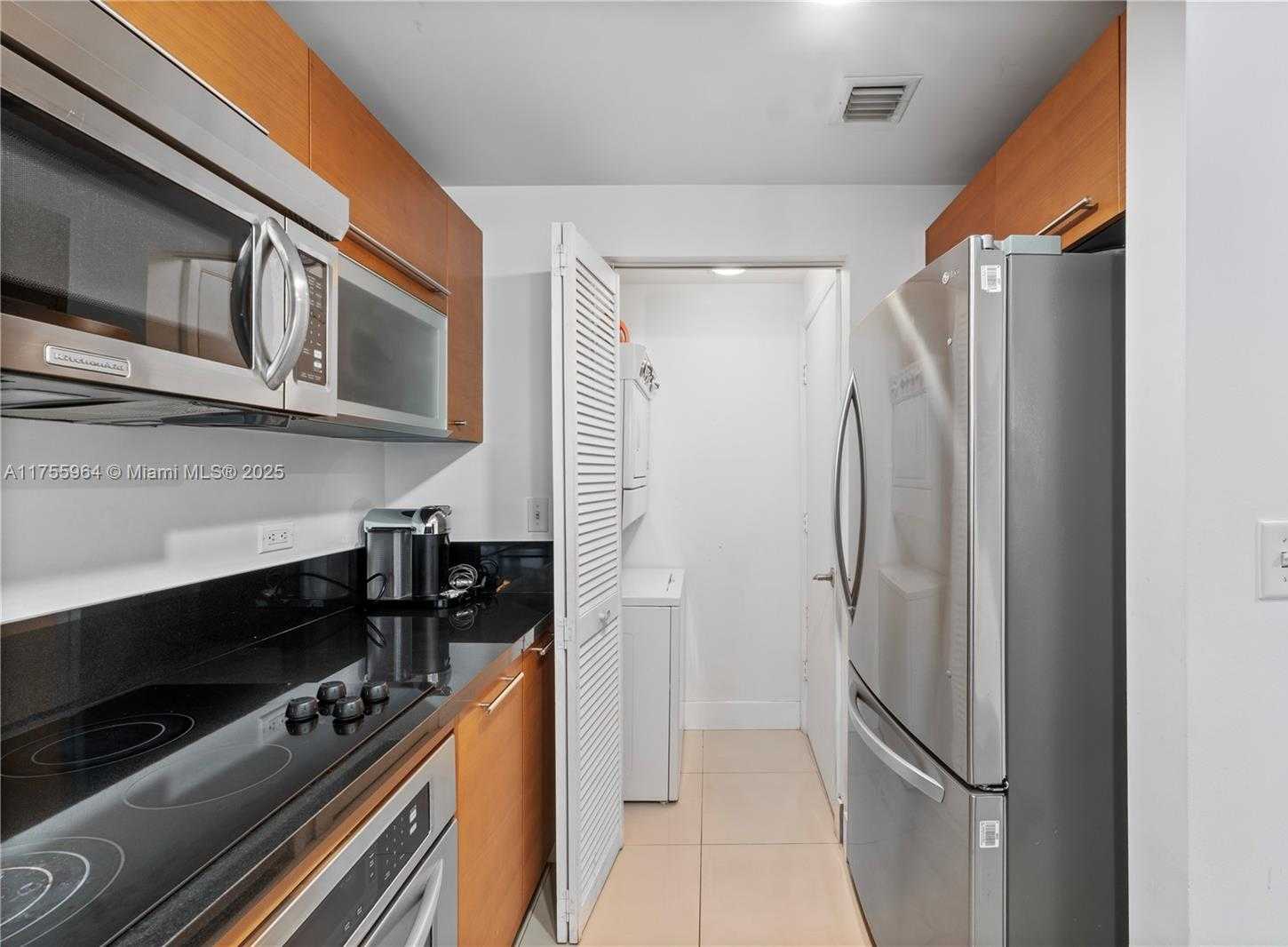 Small Image of 253 NORTH EAST 2ND ST #2104, Miami Number 19
