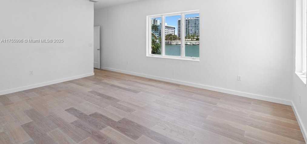 Small Image of 5661 PINE TREE DR, Miami Beach Number 30