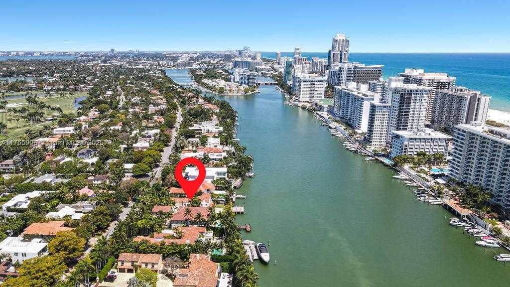 Small Image of 5661 PINE TREE DR, Miami Beach Number 39