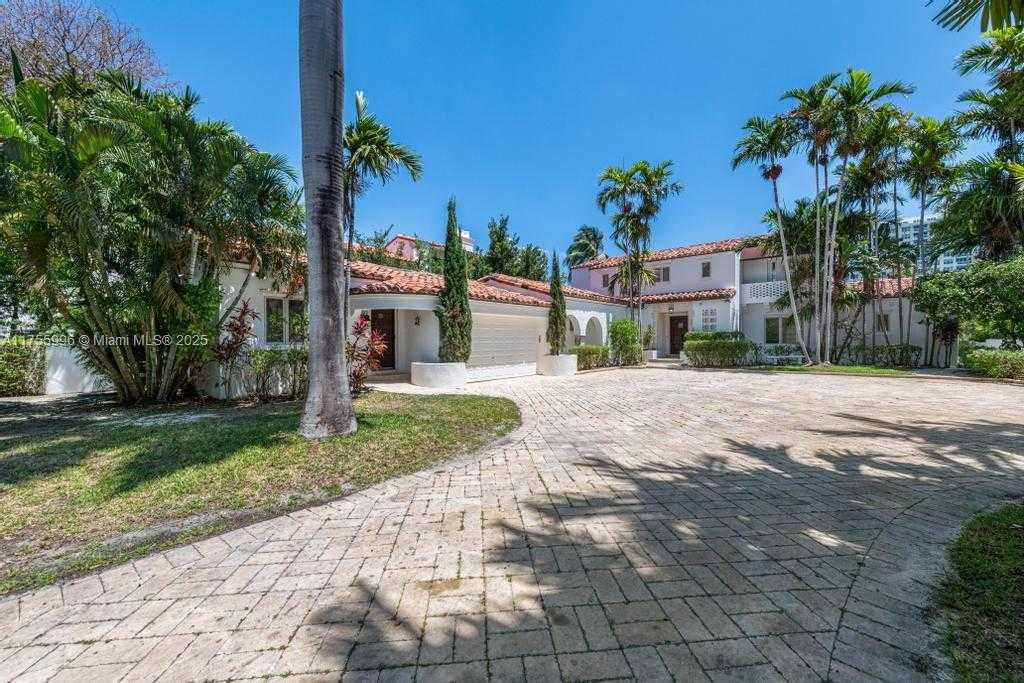 Small Image of 5661 PINE TREE DR, Miami Beach Number 4