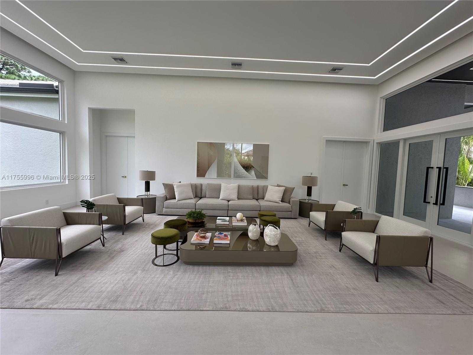 Small Image of 5661 PINE TREE DR, Miami Beach Number 44