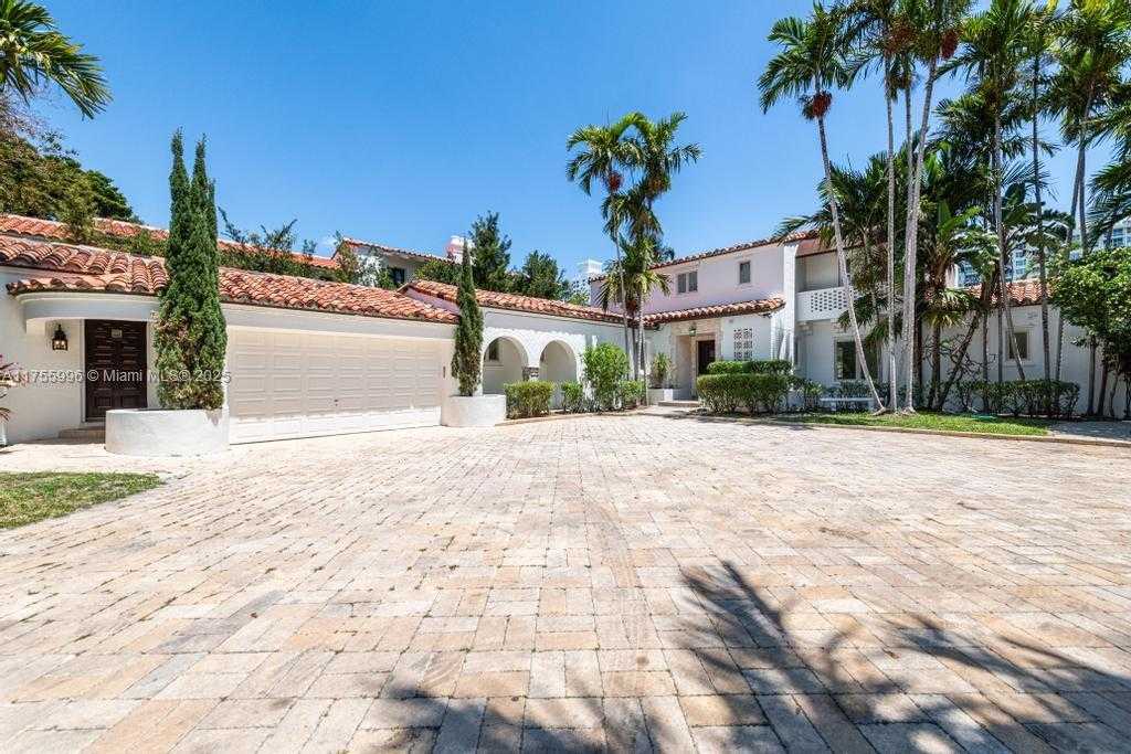 Small Image of 5661 PINE TREE DR, Miami Beach Number 6